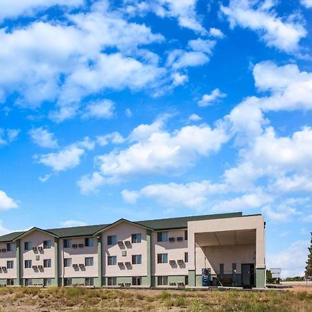 Super 8 By Wyndham Pueblo Hotel Eksteriør billede