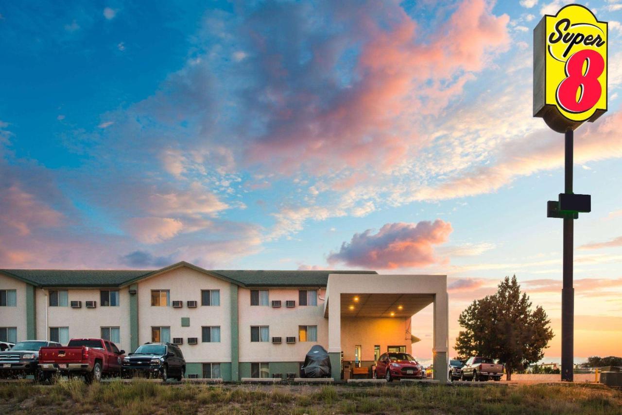 Super 8 By Wyndham Pueblo Hotel Eksteriør billede